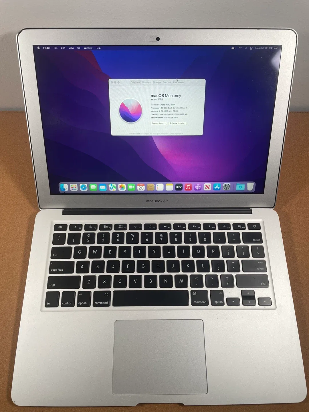 13” MacBook Air A1466 (2017) with MagSafe 2 Charger thumbnail