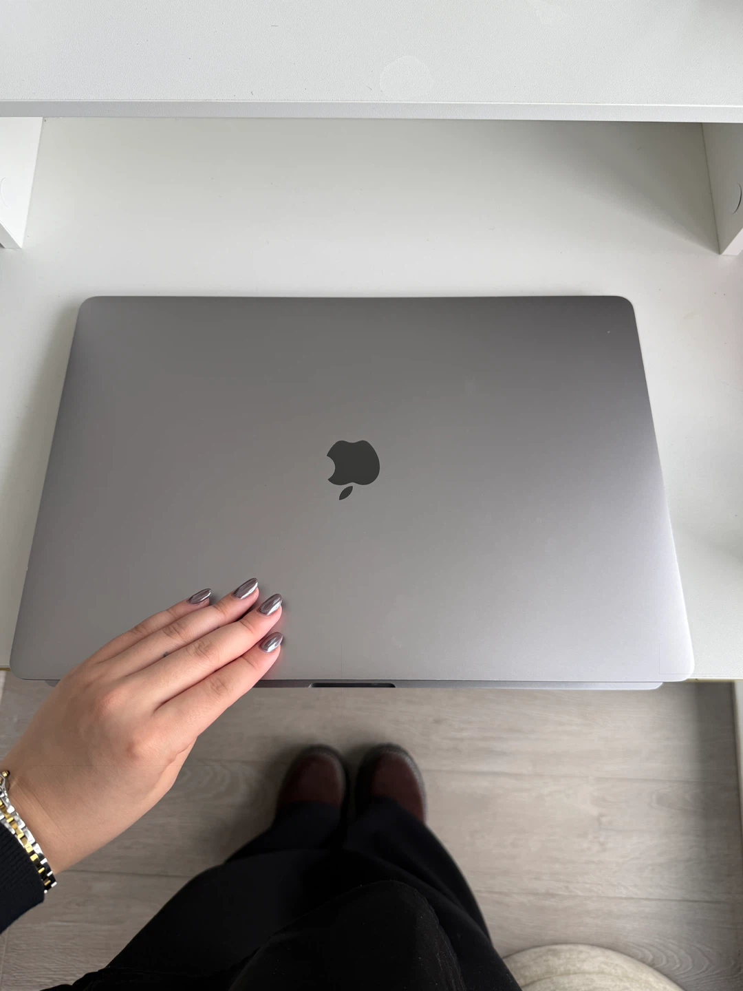 MacBook Pro 16 Inch - photo 4
