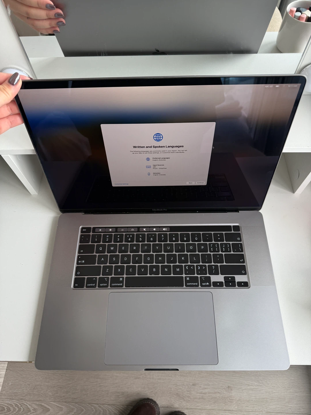 MacBook Pro 16 Inch - photo 3