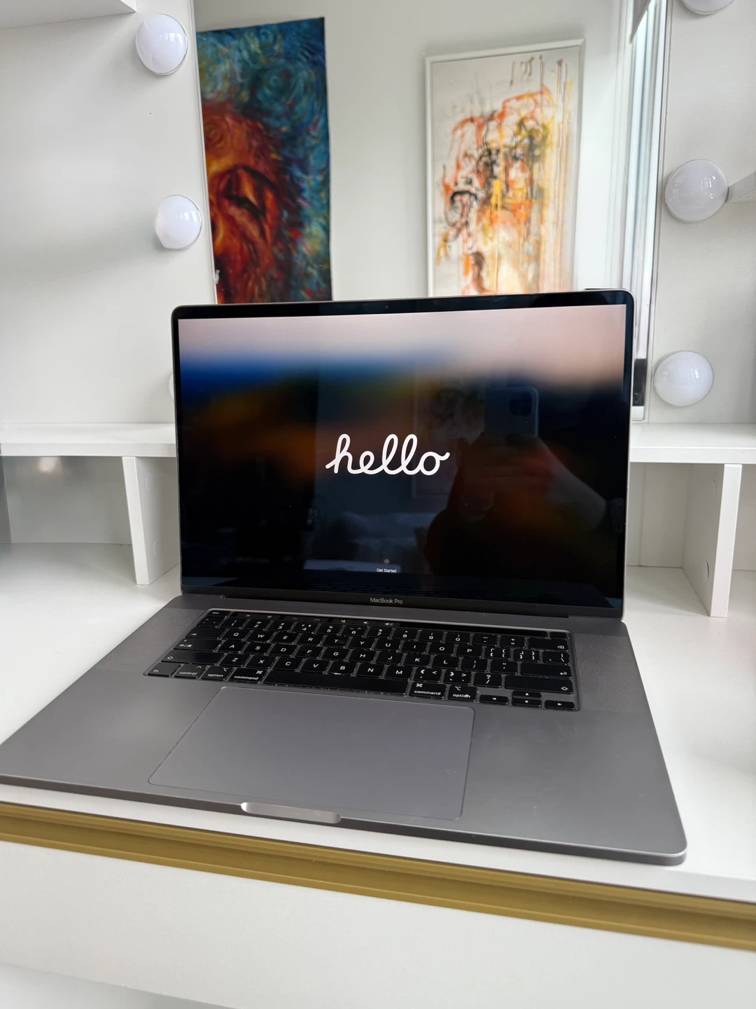 MacBook Pro 16 Inch
