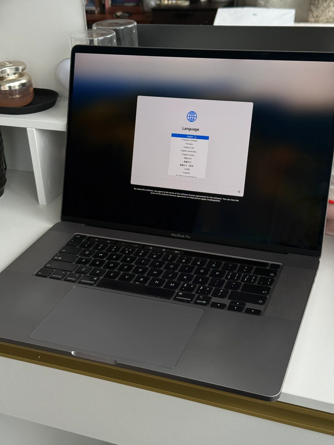 MacBook Pro 16 Inch - photo 5