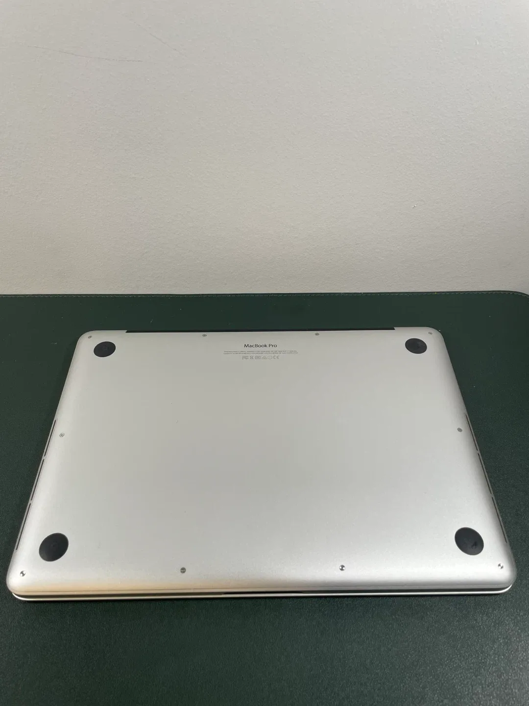 Budget 13” MacBook Pro A1502 (2015) with Charger image indicator(7)