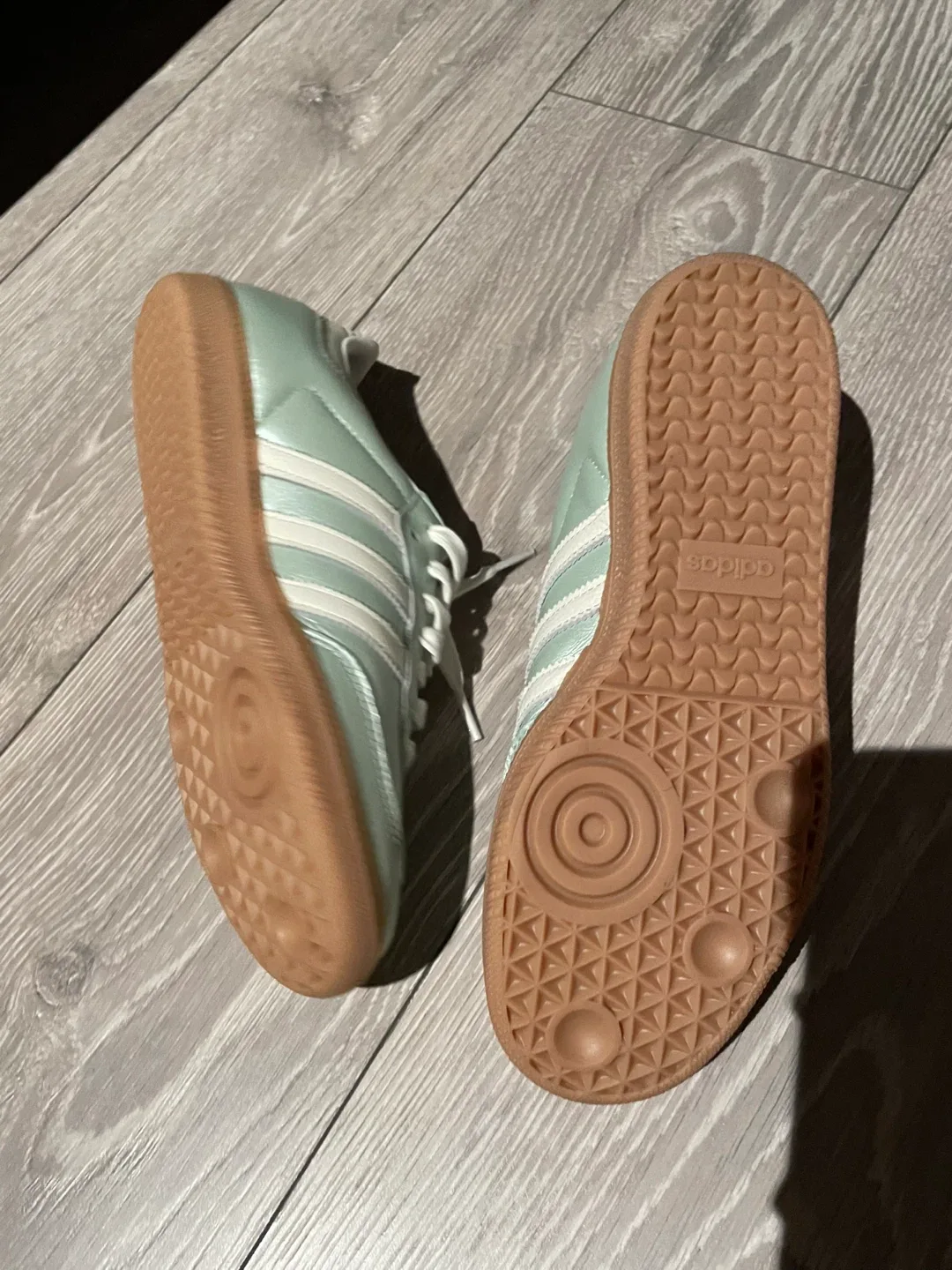 Adidas Samba Light Green Women's Size 7.5 image indicator(3)