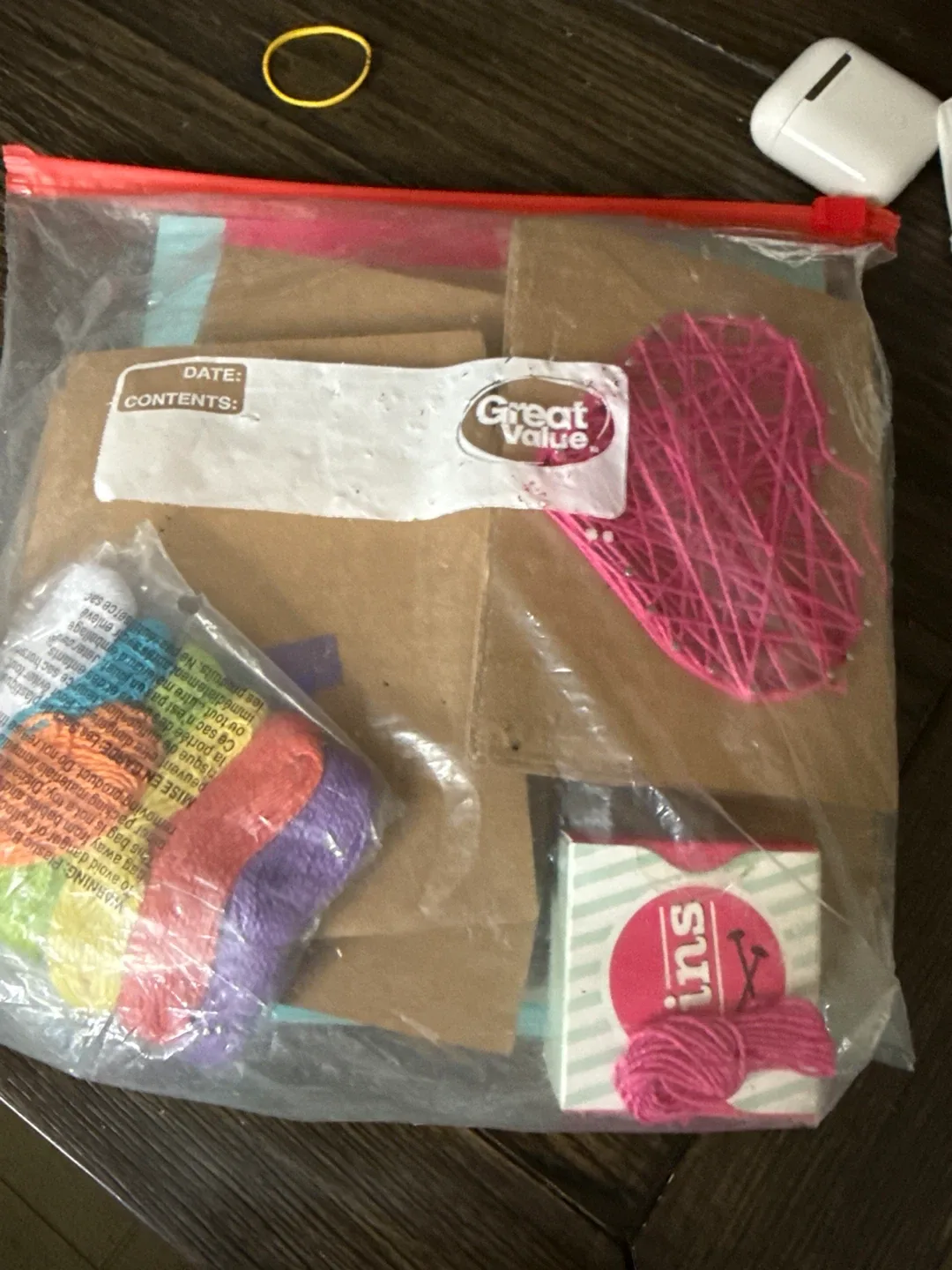 Klutz String Art Kit image indicator(2)