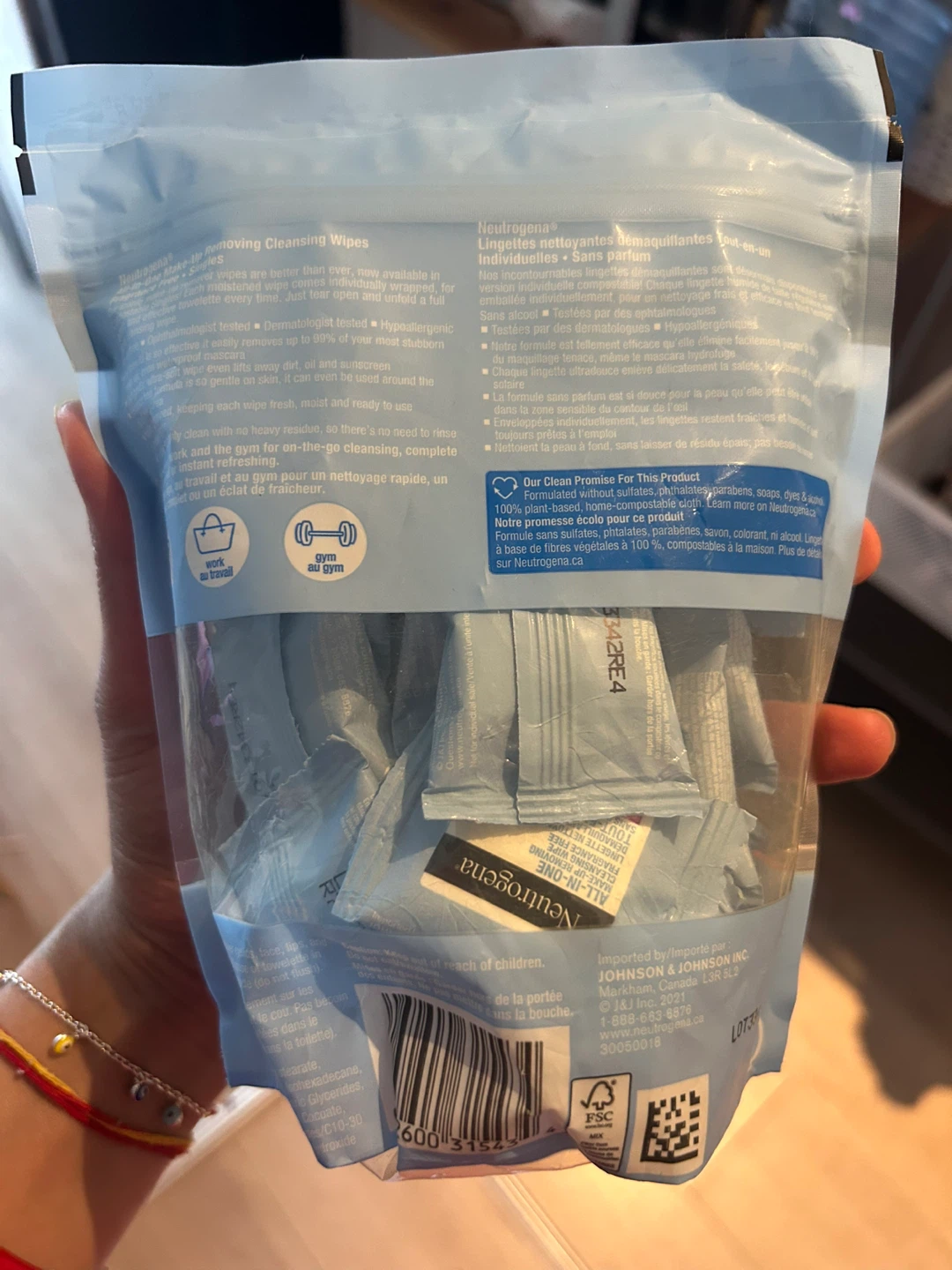 Neutrogena All-In-One Removing Cleansing Wipes - photo 2