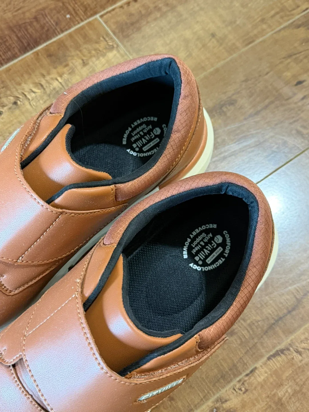 FitVille Diabetic Shoes for Men Extra Wide Slip-on Walking Shoes image indicator(4)