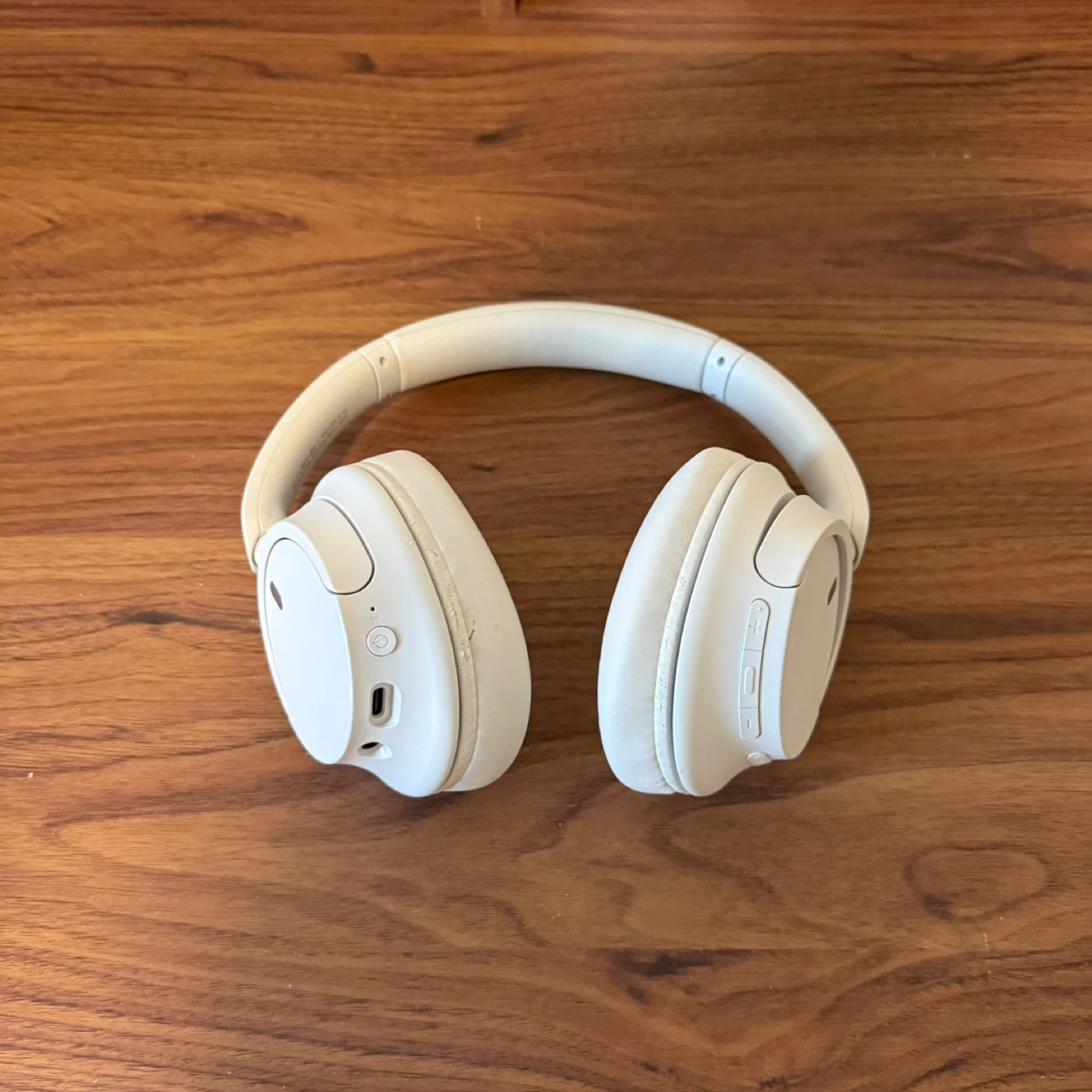 Sony WH-CH720N (Noise Cancelling Bluetooth Headphones - White) - photo 3