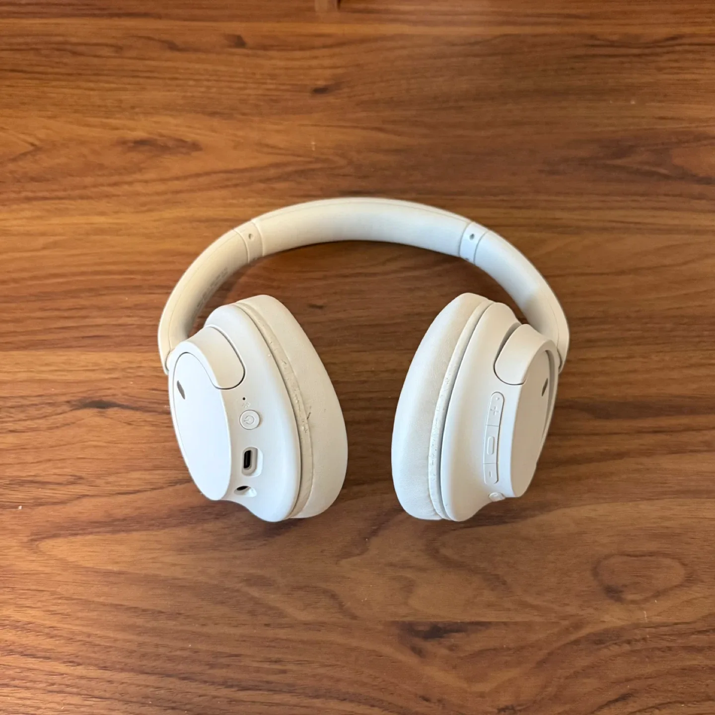 Sony WH-CH720N (Noise Cancelling Bluetooth Headphones - White) image indicator(3)