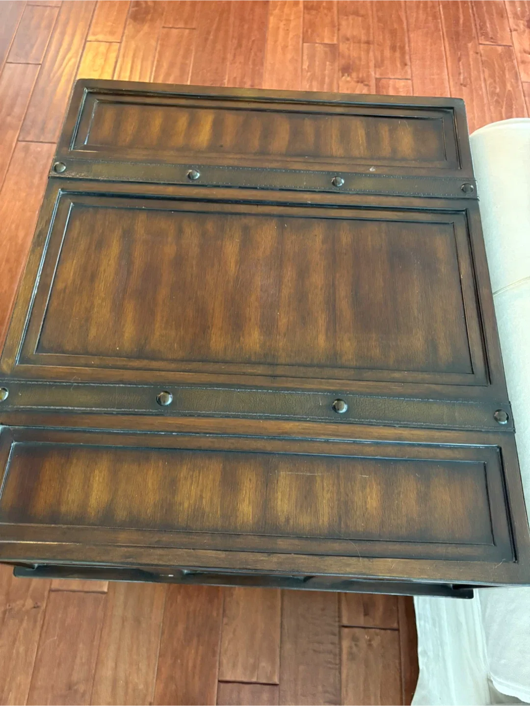 Wooden End Table with Lamp image indicator(3)