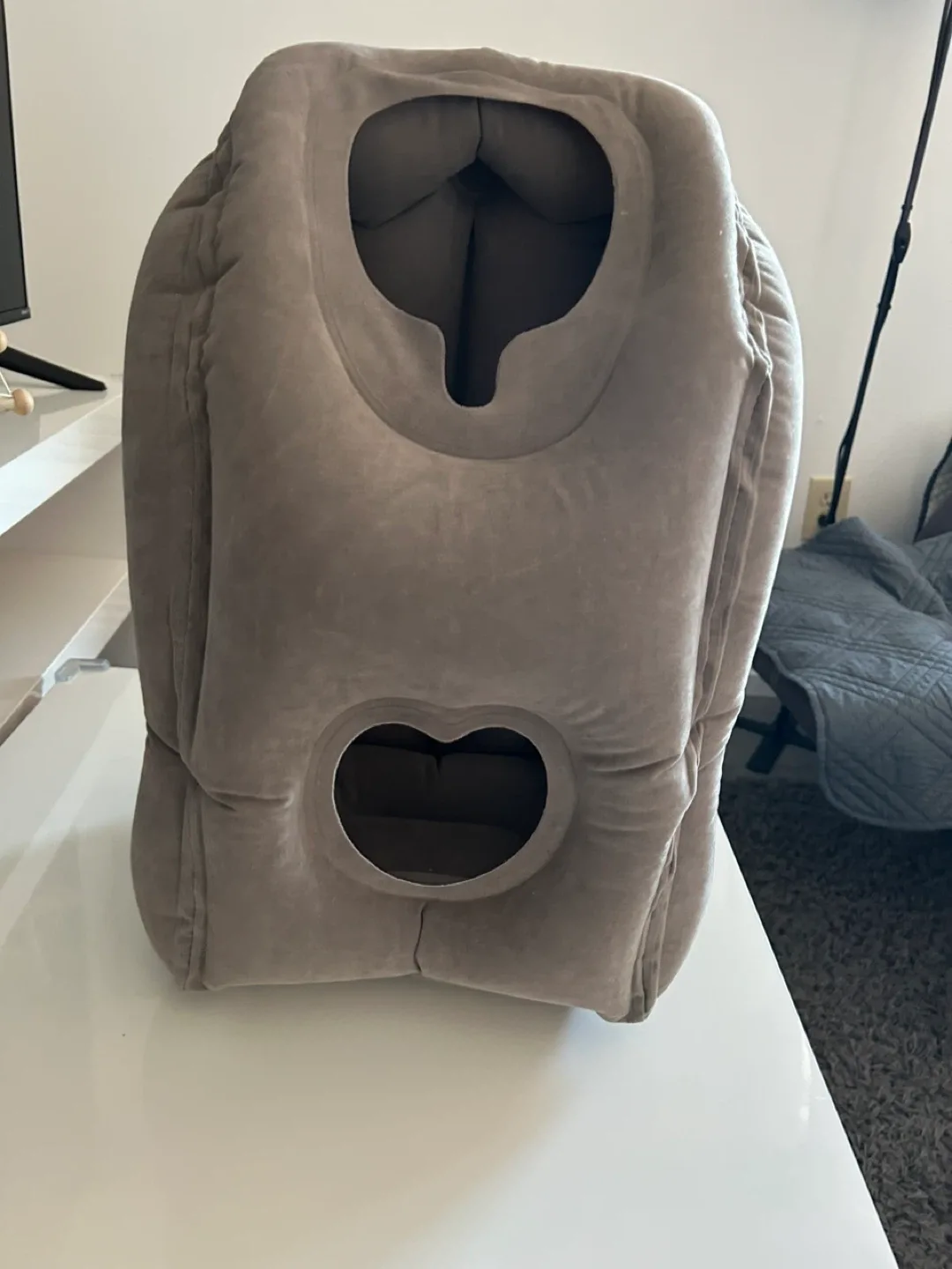 Ostrichpillow Original Napping Pillow image indicator(2)