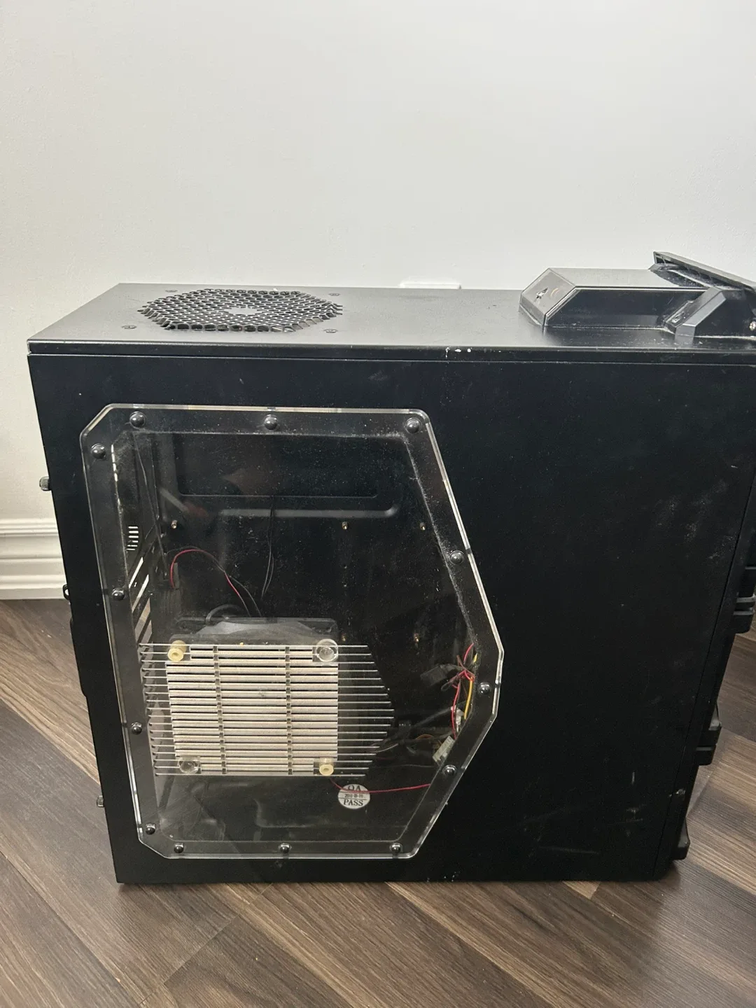 Old school Antec Gaming PC case image indicator(3)