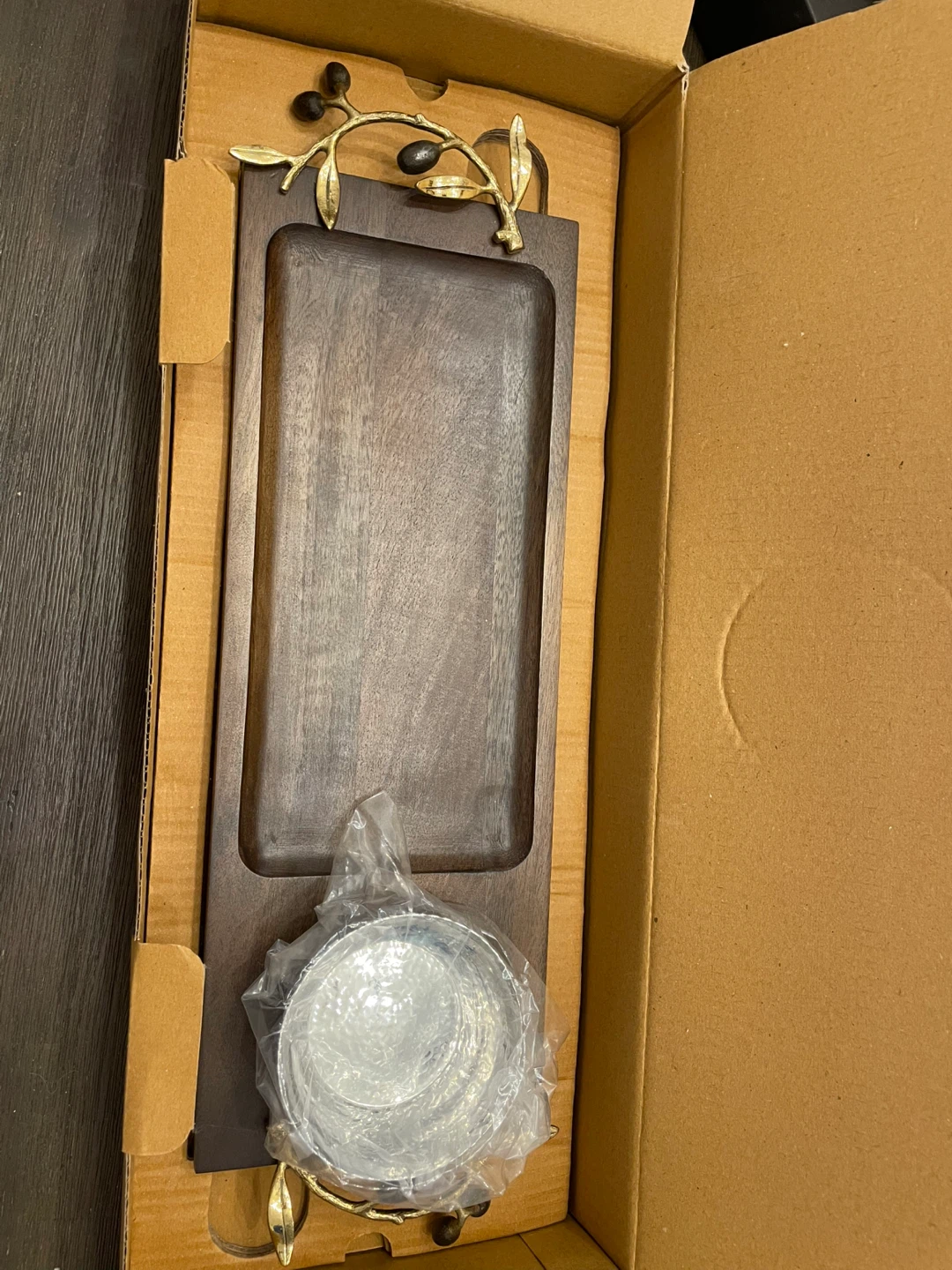 Michael Aram Olive Branch Serving Set - New in Box! - photo 3