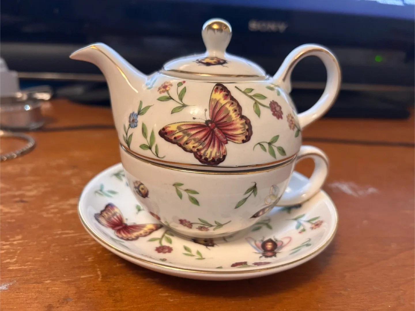 RESERVED Porcelain Tea-for-One Set – Butterfly & Gold Trim image indicator(3)