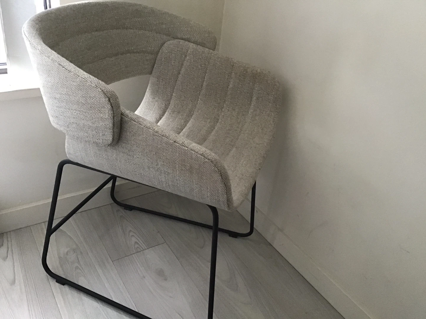 Modern Armchair with Black Metal Legs
