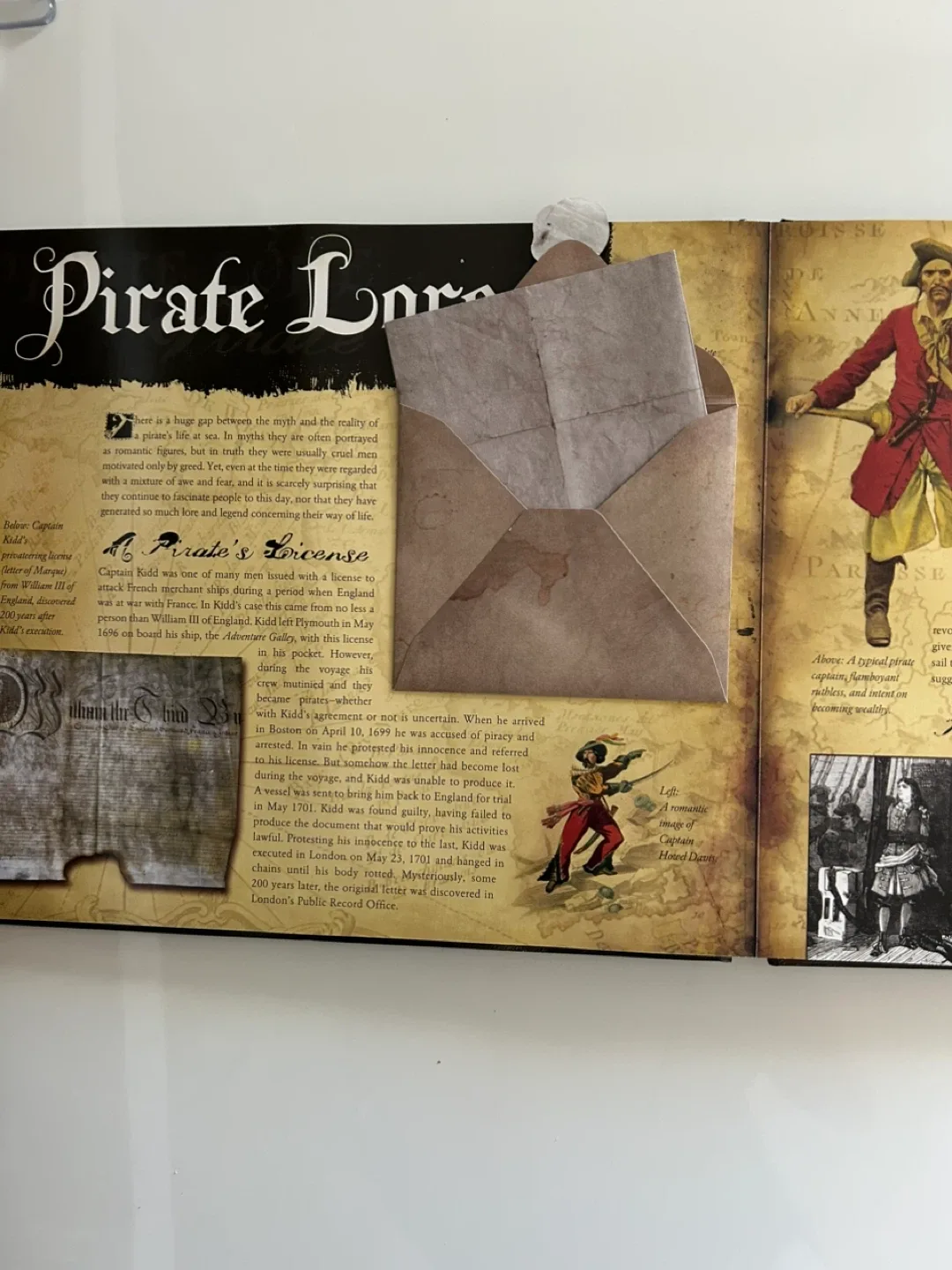 Pirates by John Matthews - Carlton Books image indicator(4)
