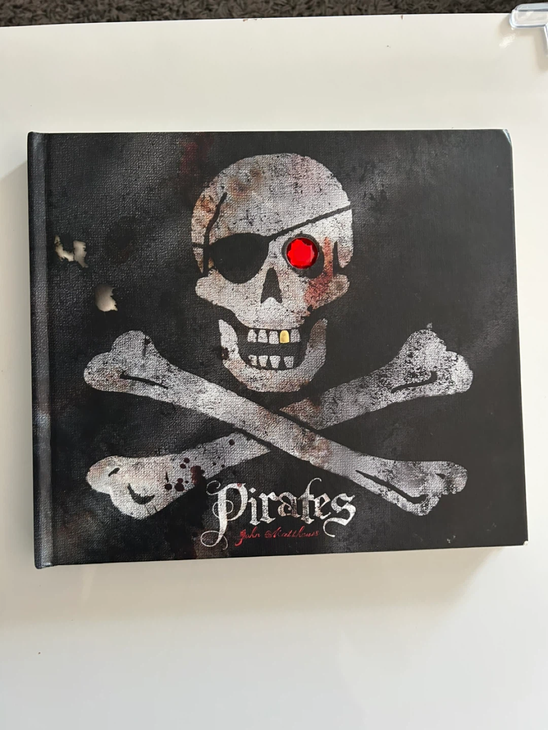 Pirates by John Matthews - Carlton Books