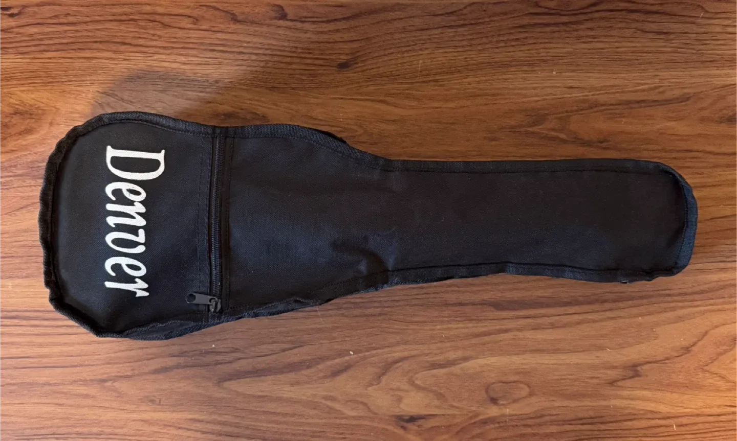 Denver Ukulele - Lilac (with storage case) image indicator(3)