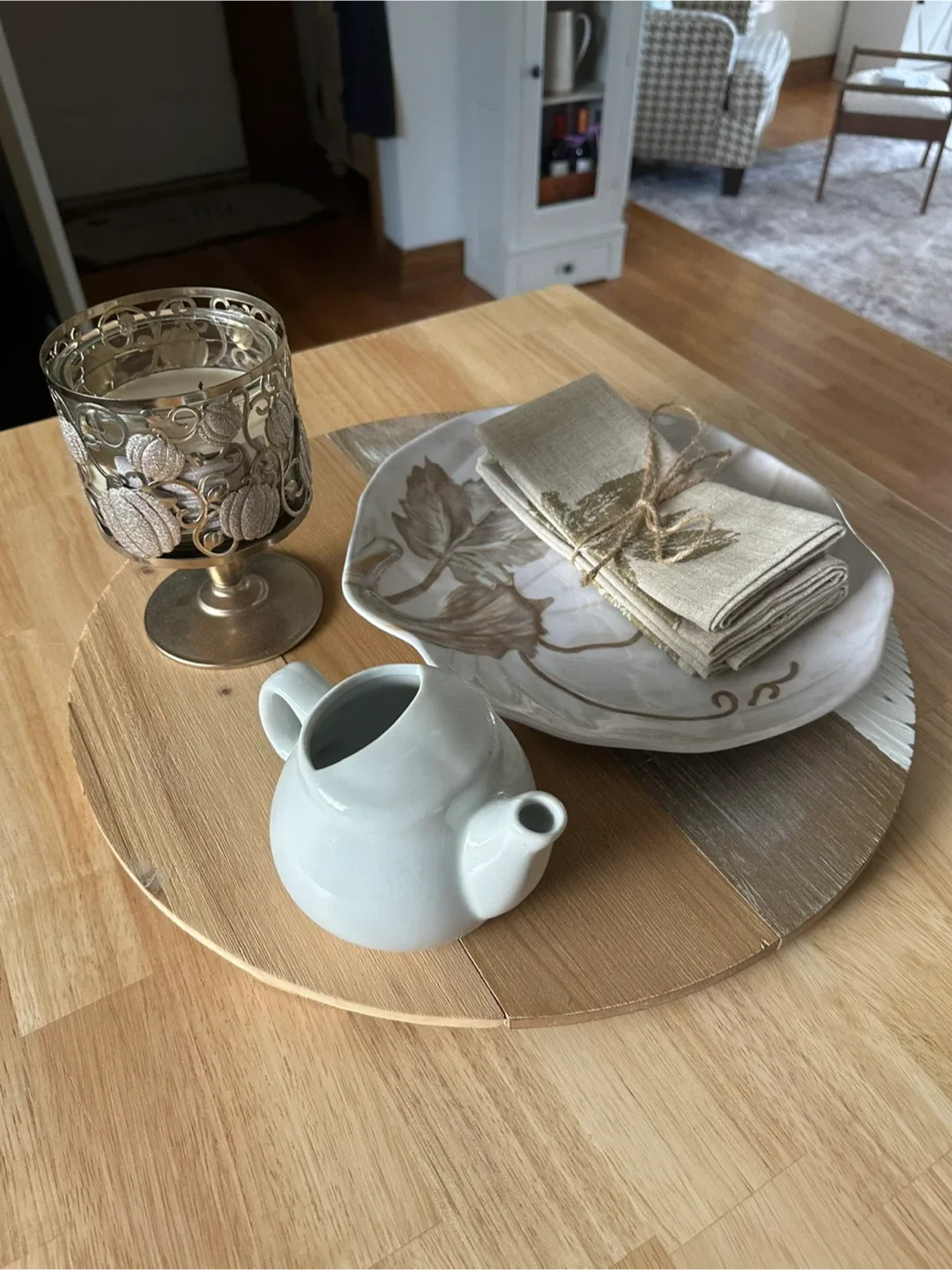 White Ceramic Creamer thumbnail