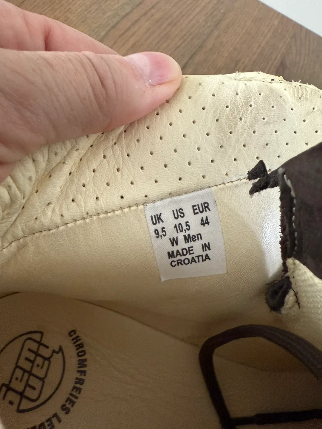 Men’s Hanwag yak leather Hiking Boots - size 11 image indicator(6)