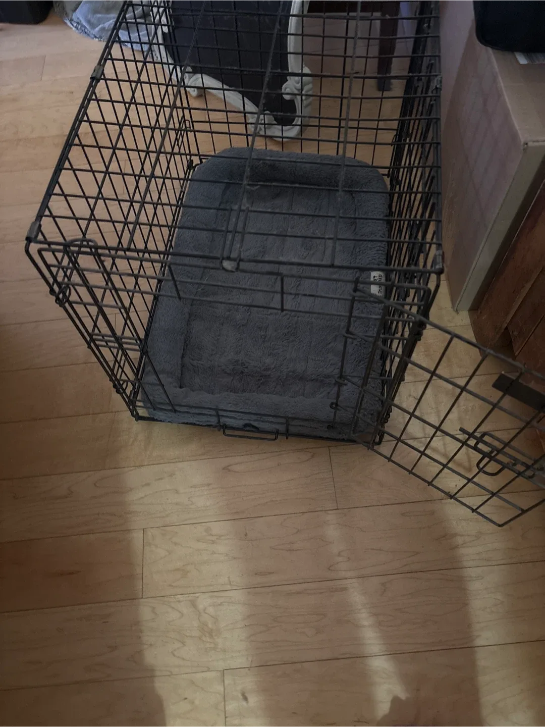 Dog Crate with Pad image indicator(2)