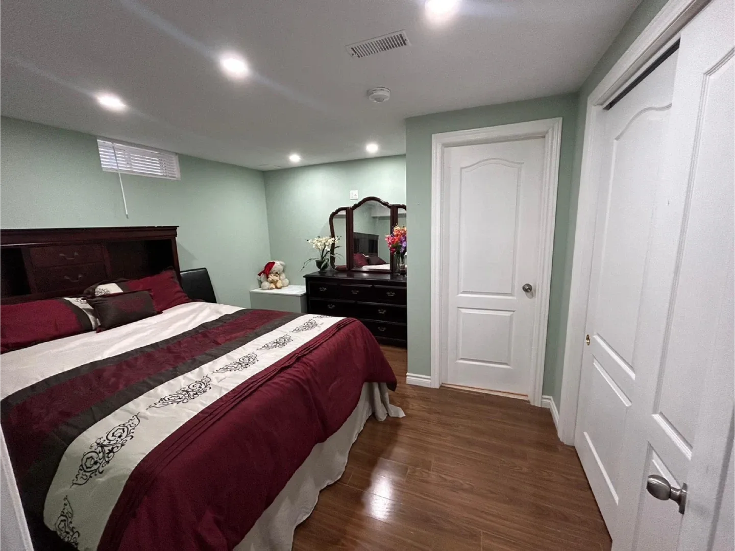 Basement for Rent in Ajax