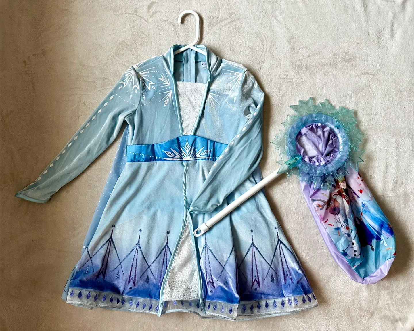 Disney Frozen Elsa Dress with Wand thumbnail