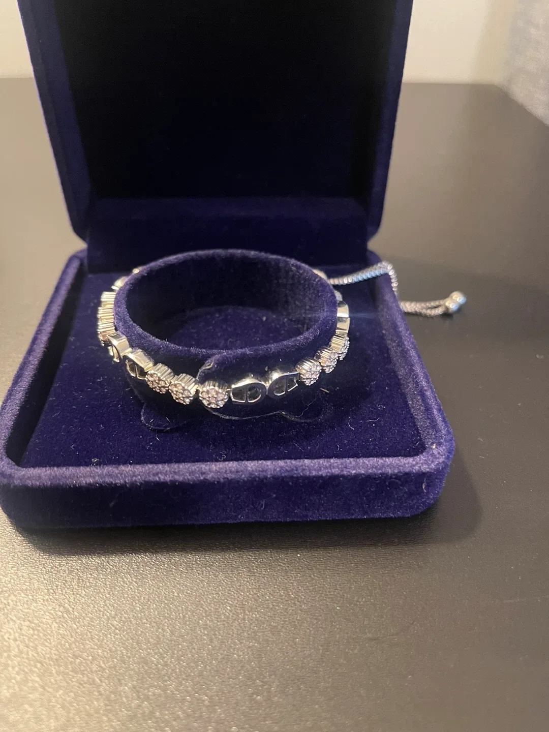 Aigner Bracelet image indicator(3)