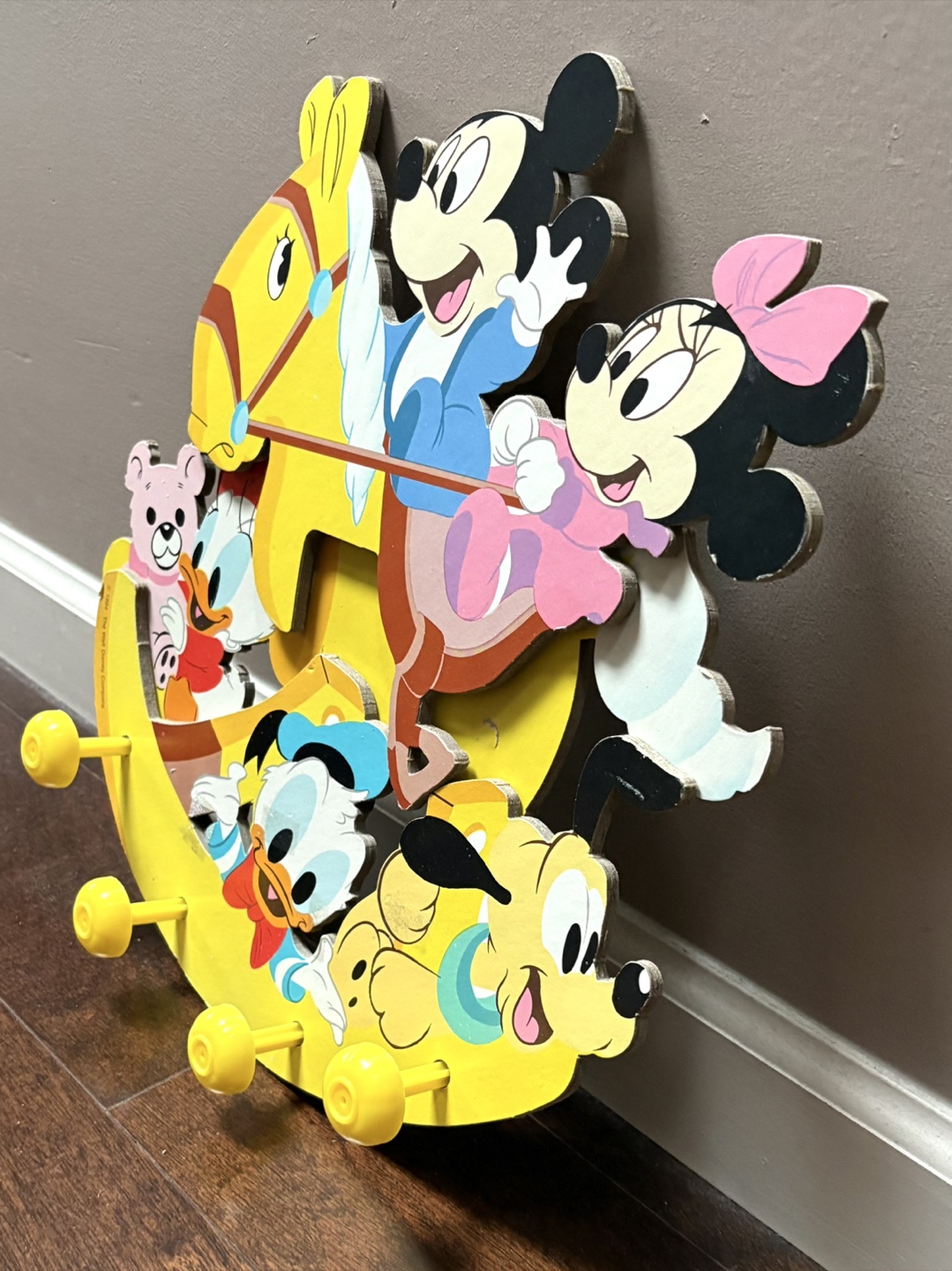 Disney Mickey Mouse & Friends Rocking Decor - photo 2