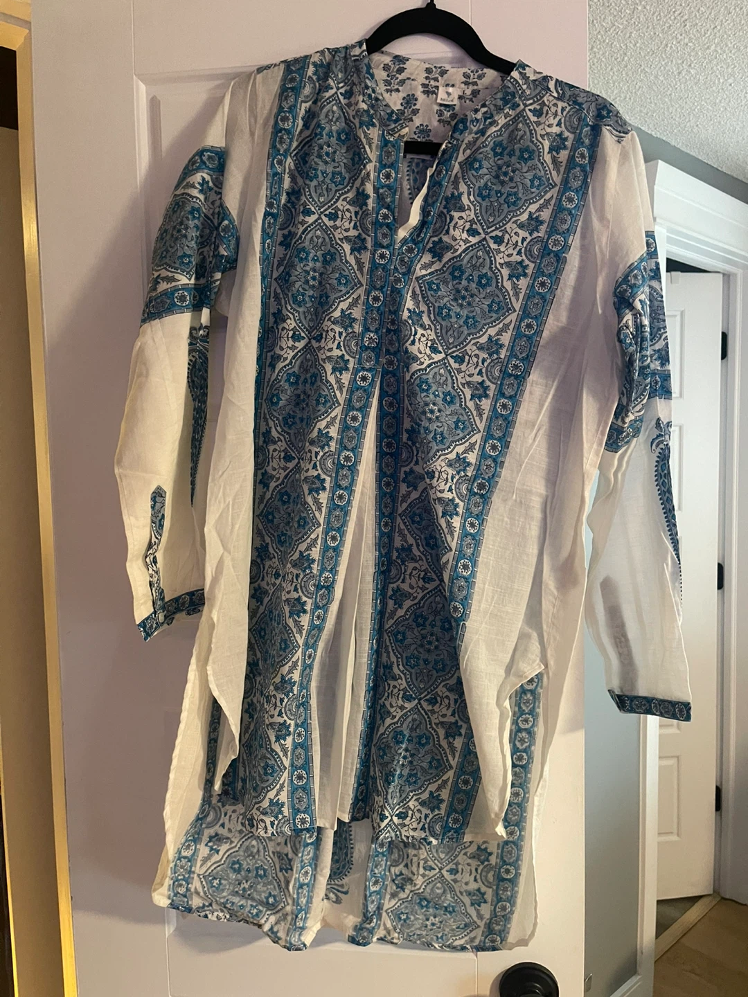 Kilol Women's Tunic Top - Blue & White Indian