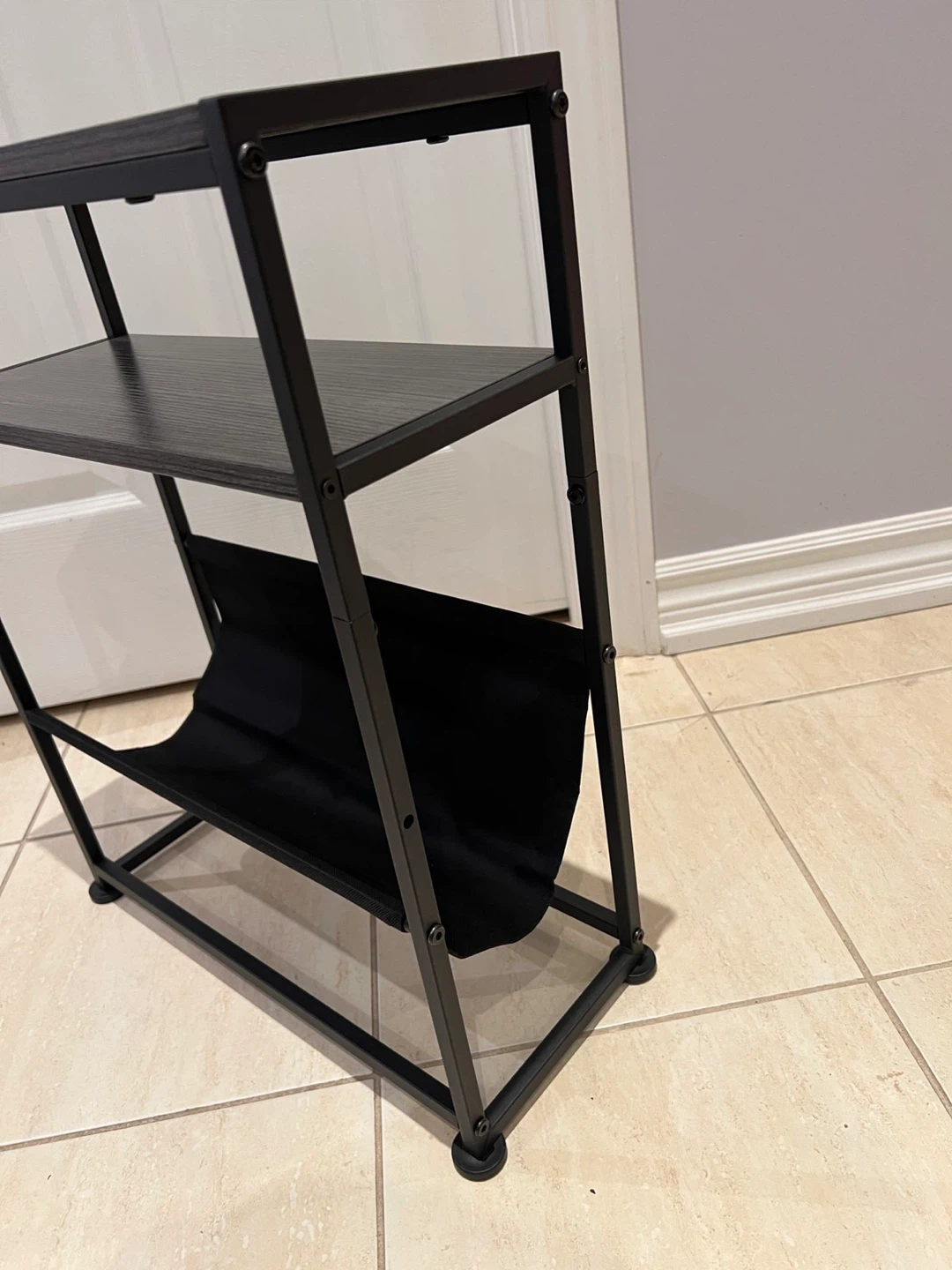 Black Metal Frame Magazine Rack - photo 4