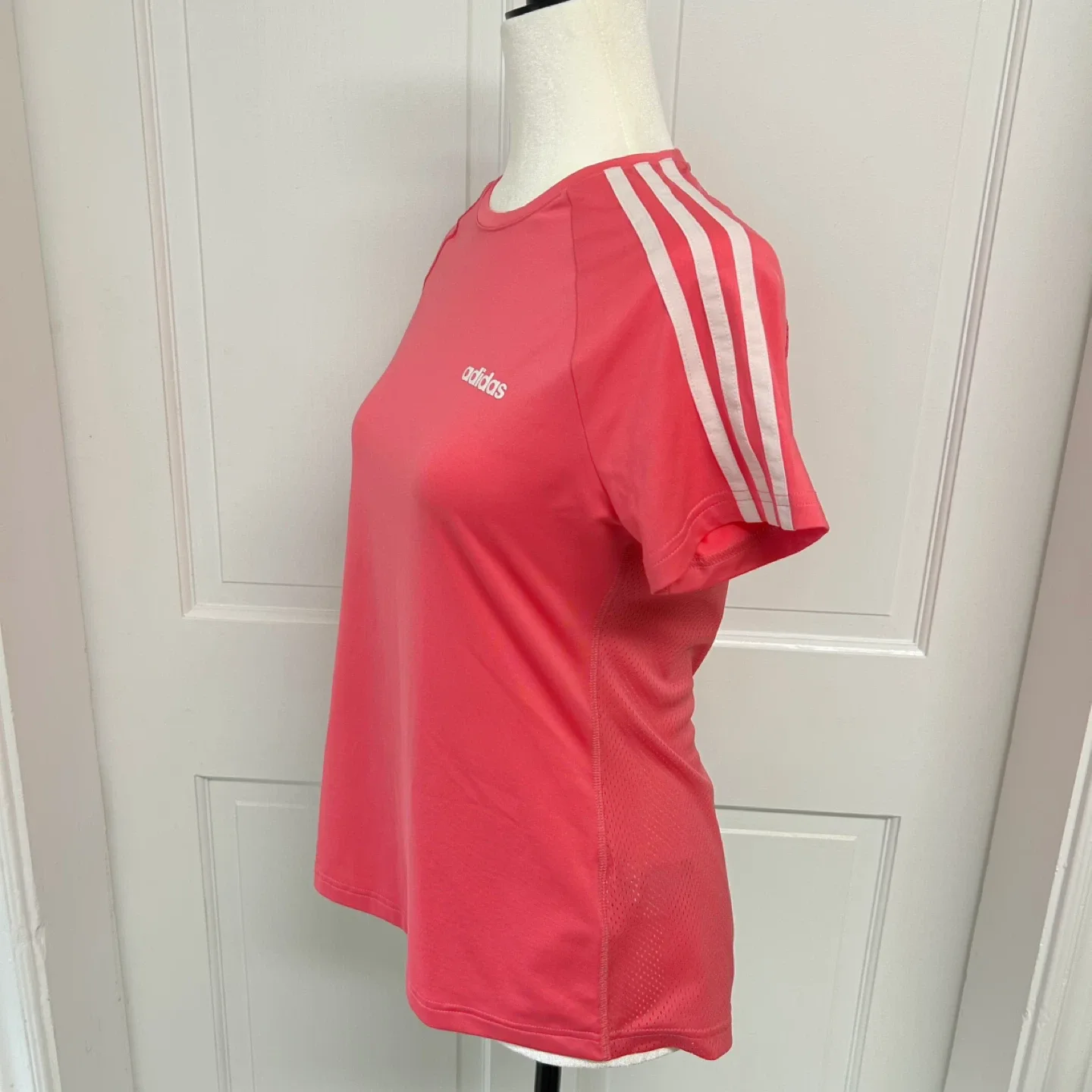 Adidas Pink Training T-Shirt Size S image indicator(2)