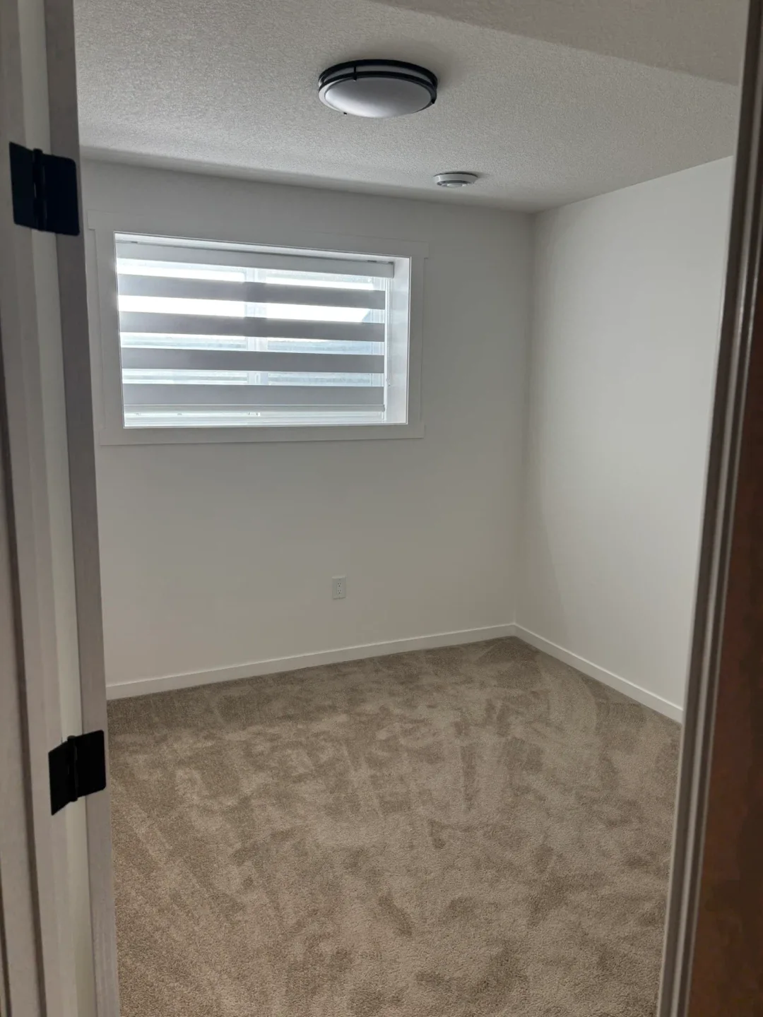 Newly built unfurnished legal Basement suite image indicator(6)