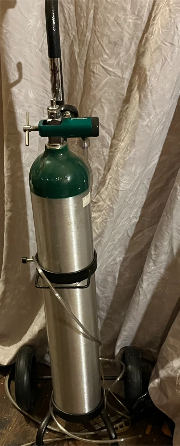 Oxygen Tank with Cart