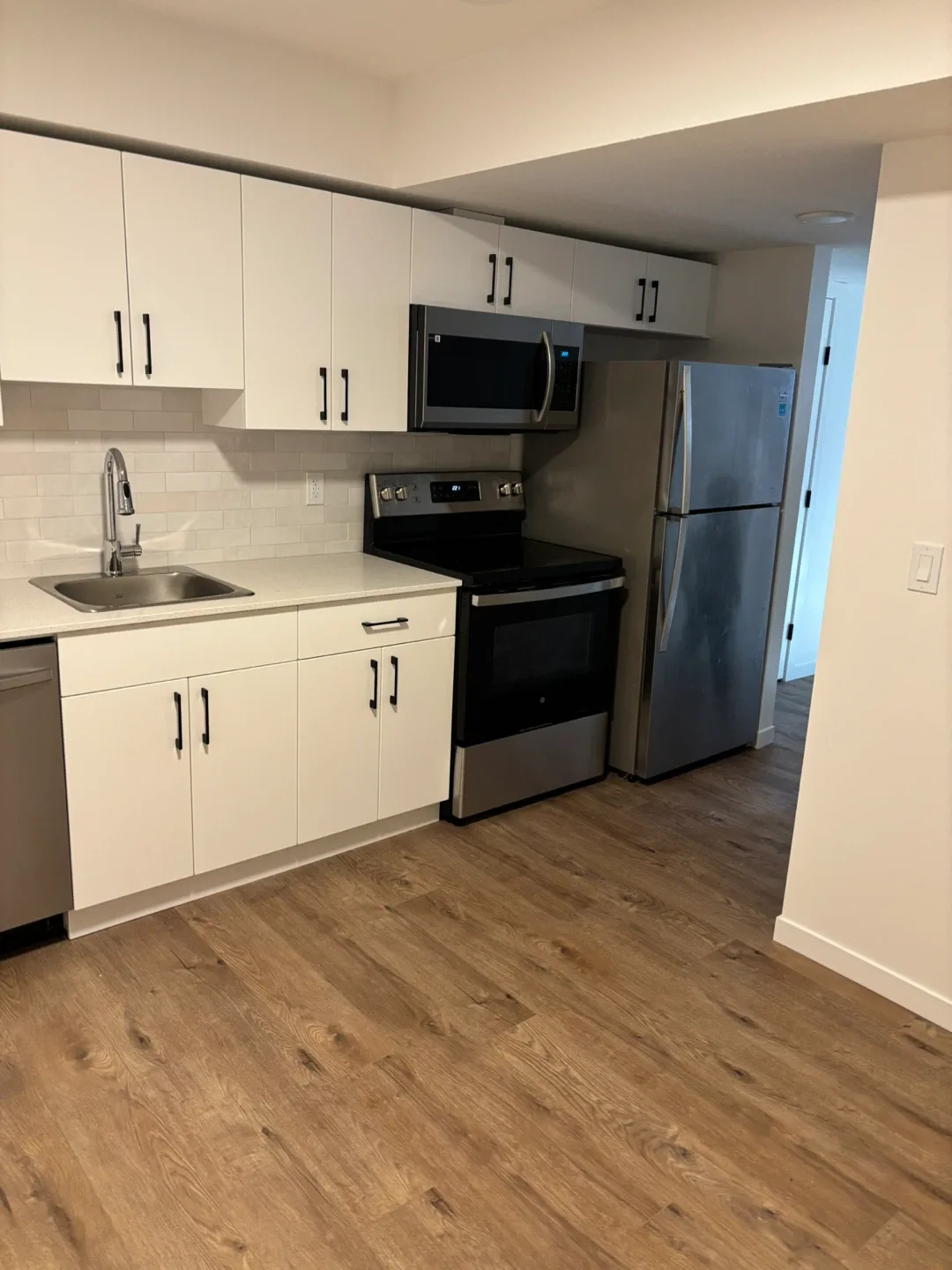 Newly built unfurnished legal Basement suite image indicator(7)