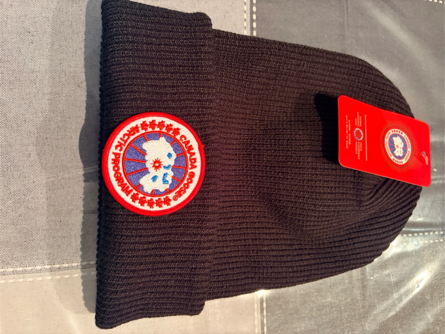 New Canada Goose Black beanie - photo 2