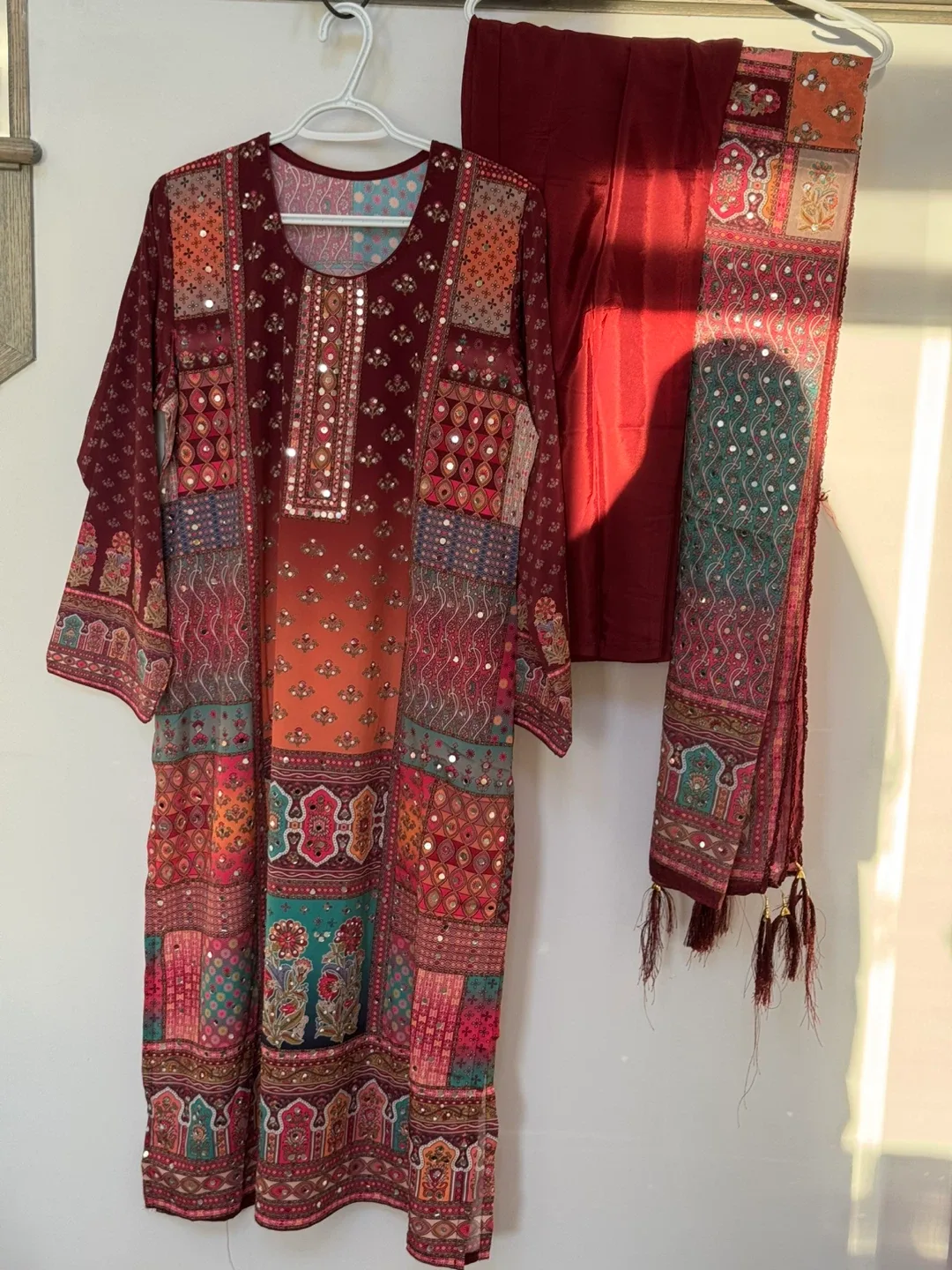 Women's Salwar Kameez Suit Set image indicator(4)