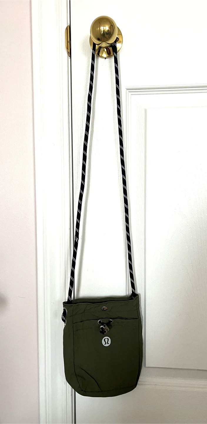 Lululemon Mini Belt Bag Olive Green - photo 2