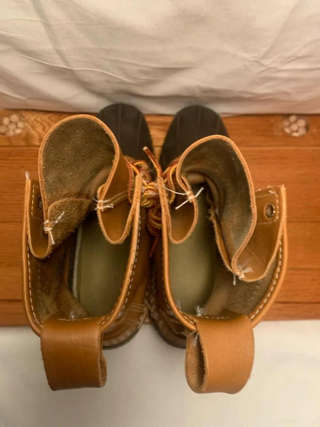 L.L. Bean Women’s 6” Bean Boots – Size 6, Made in Maine image indicator(4)