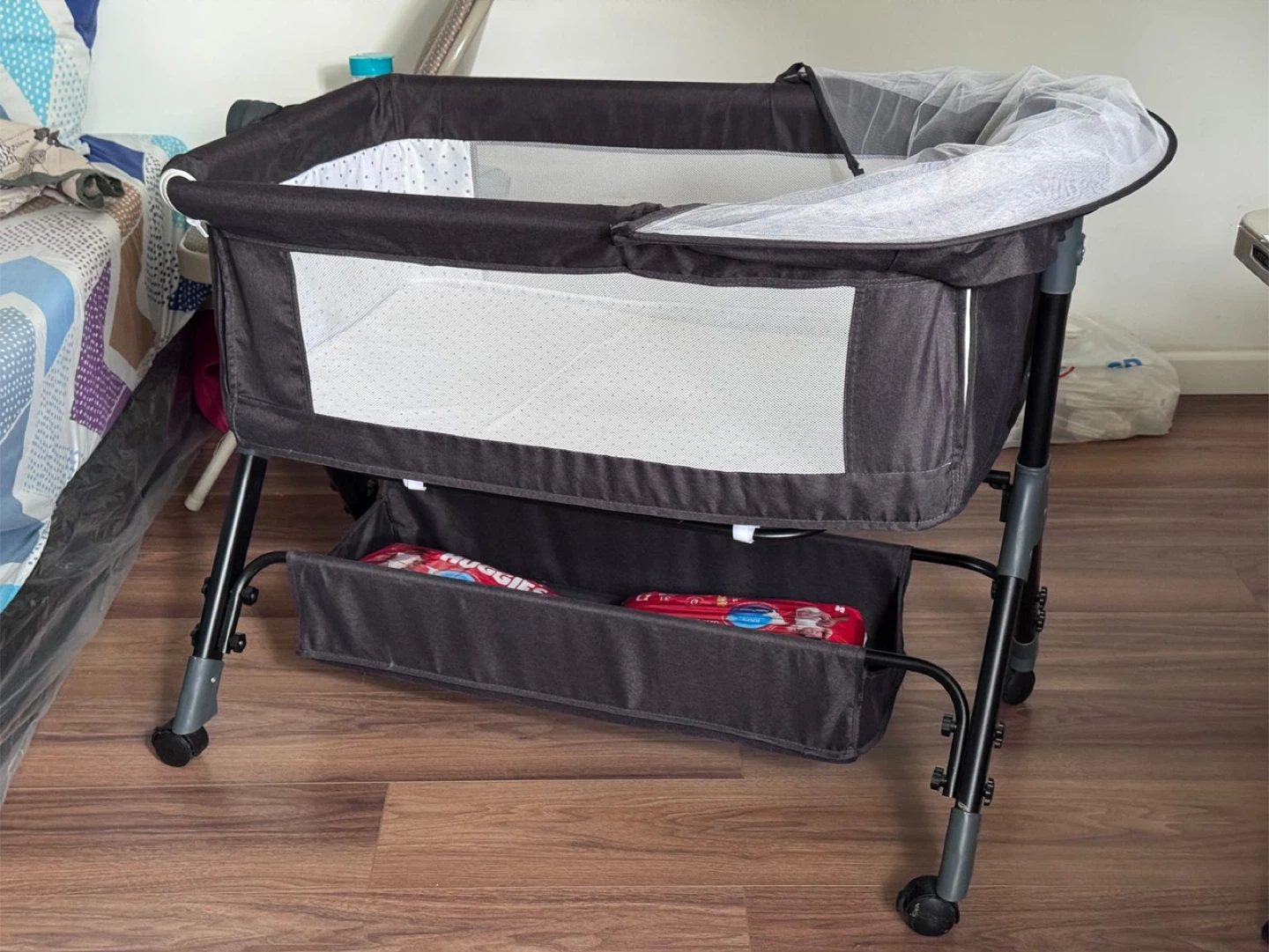 Black Baby Bassinet - photo 2
