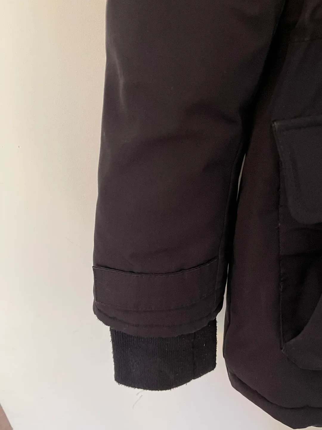 Garage Black Winter Parka Women’s Large image indicator(9)