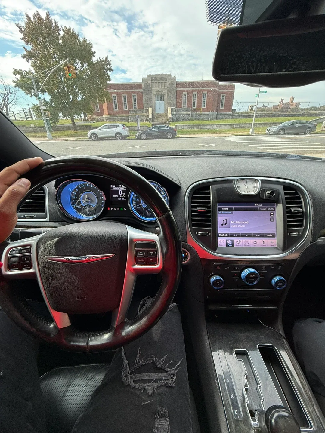 Chrysler 300c v8 hemi awd Sedan - Blue image indicator(9)