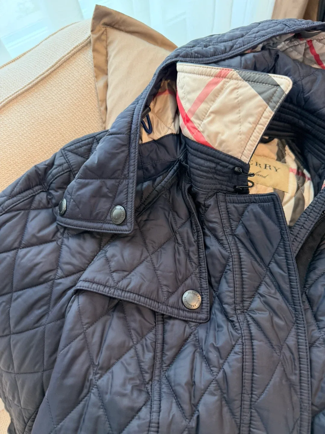 Burberry Quilted Jacket image indicator(9)