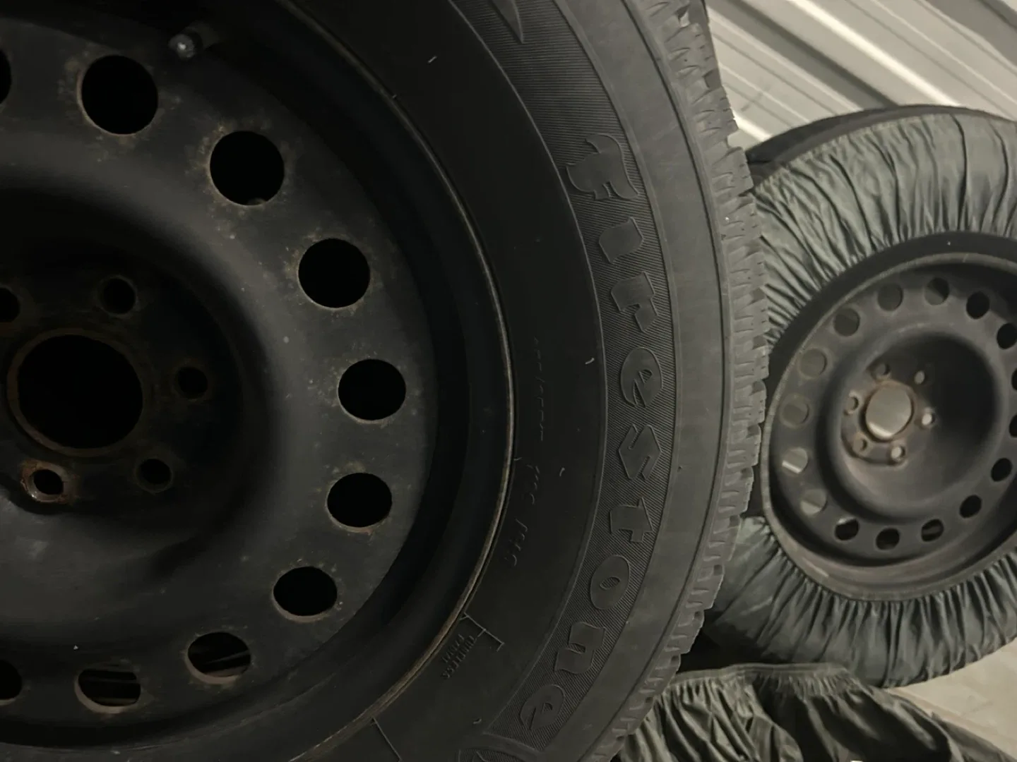 Firestone Winterforce Winter Tires 255/65R17 image indicator(3)