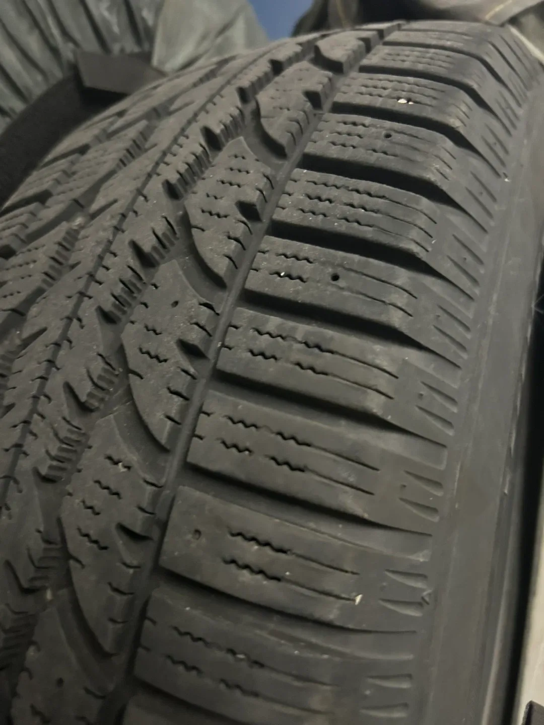 Firestone Winterforce Winter Tires 255/65R17 image indicator(4)