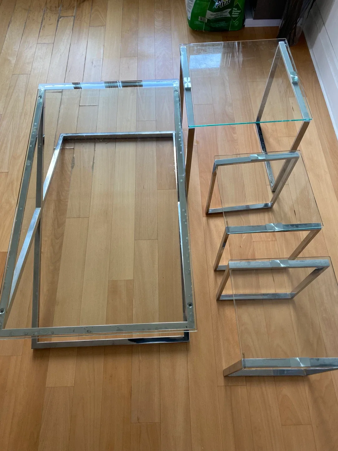 Mobilia Glass and Chrome Coffee Table Set image indicator(8)