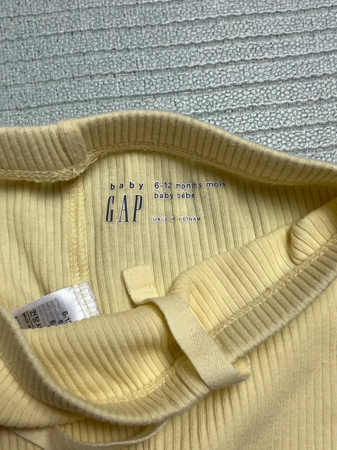 Gap Baby Pants - 6-12 Months image indicator(2)