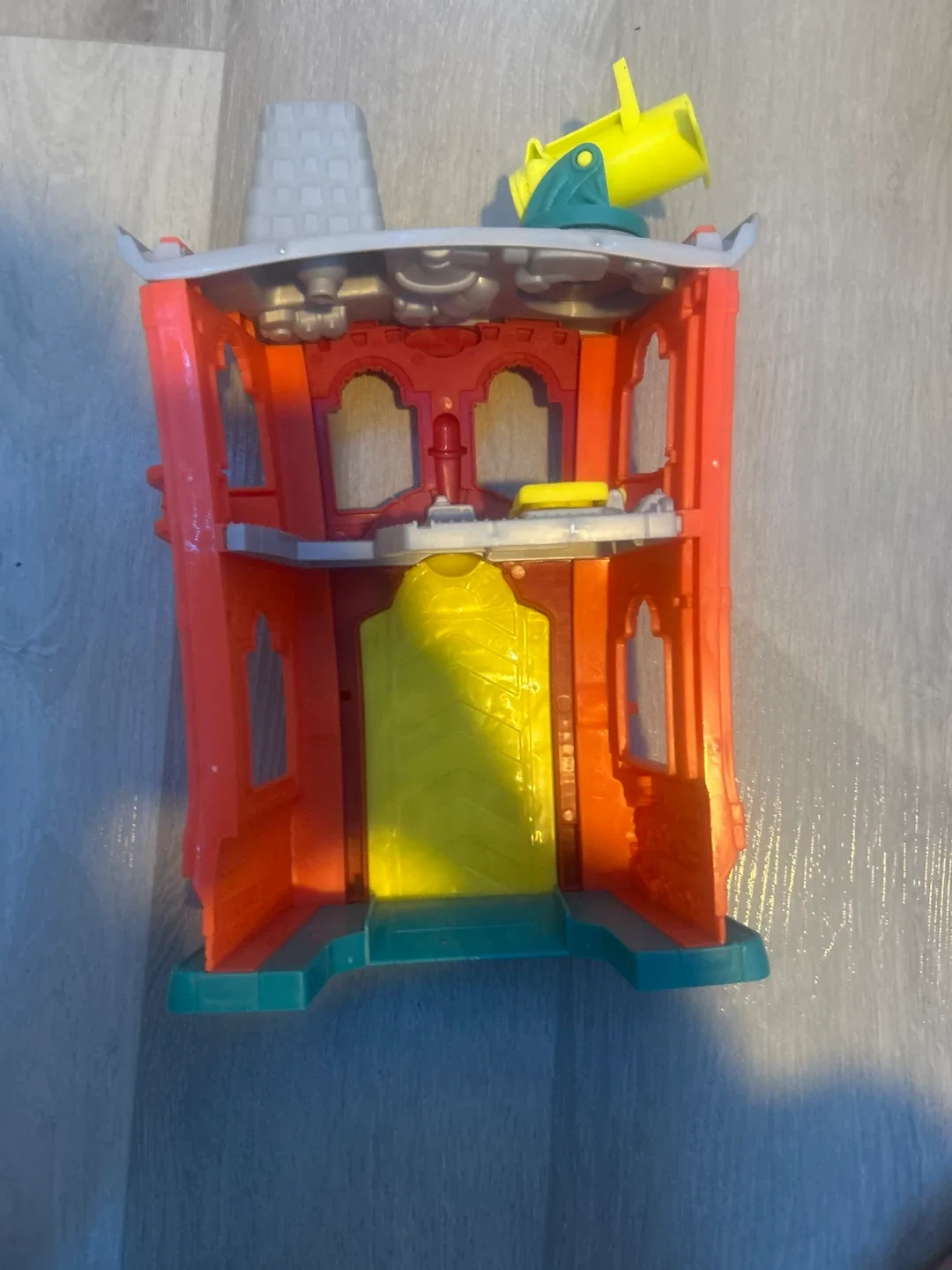 Playdough Mold Firehouse image indicator(2)