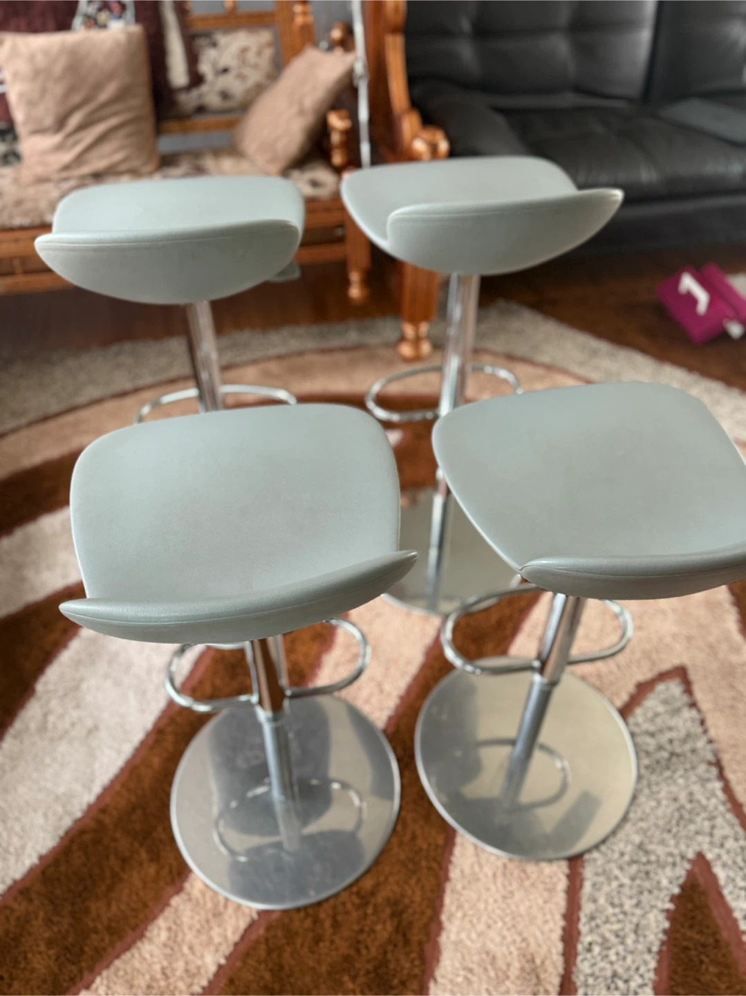 Set of 4 Gray Bar Stools - photo 4