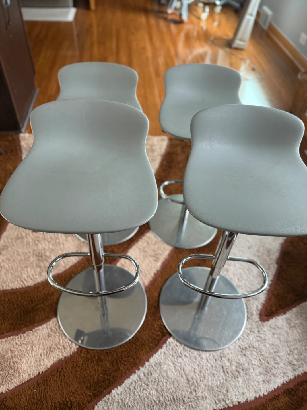 Set of 4 Gray Bar Stools - photo 5