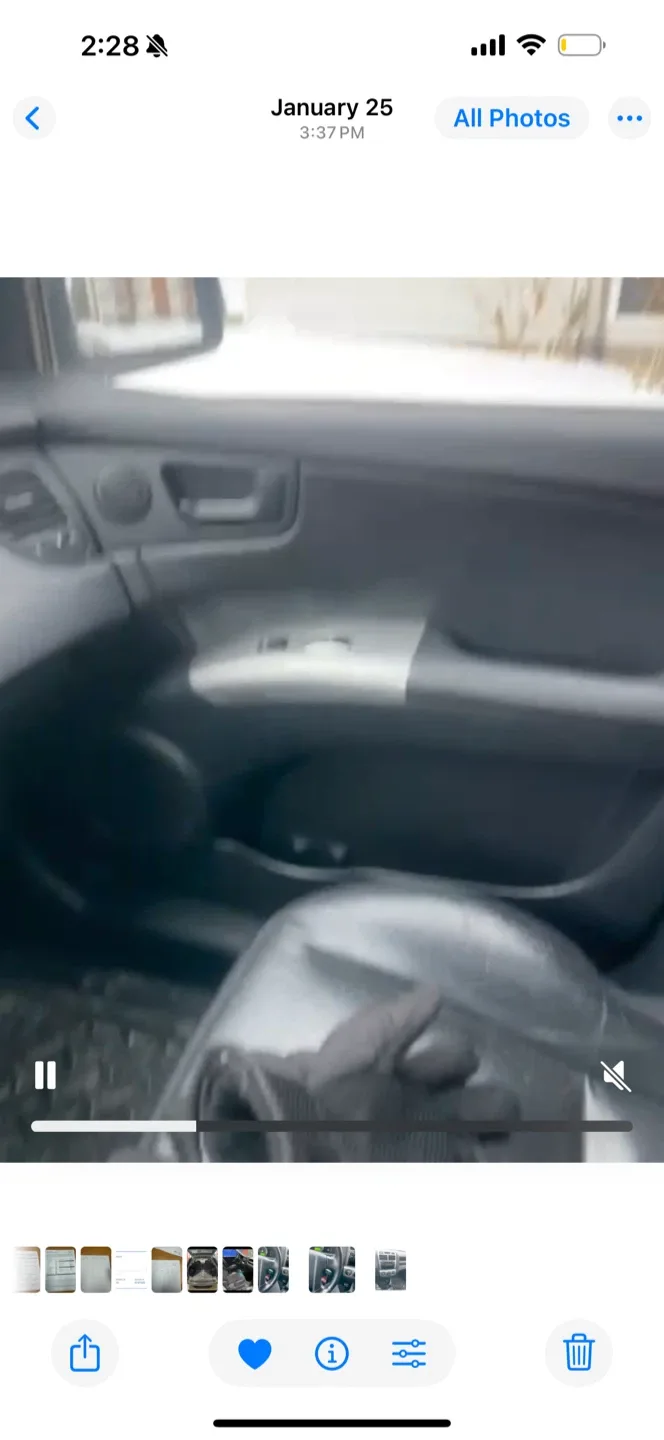 Kia Sportage SUV image indicator(8)